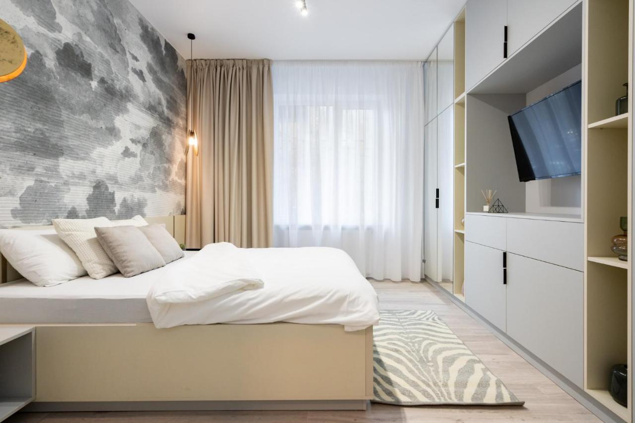 Four Bedroom Apartment, Old Town Bukarest Exteriör bild