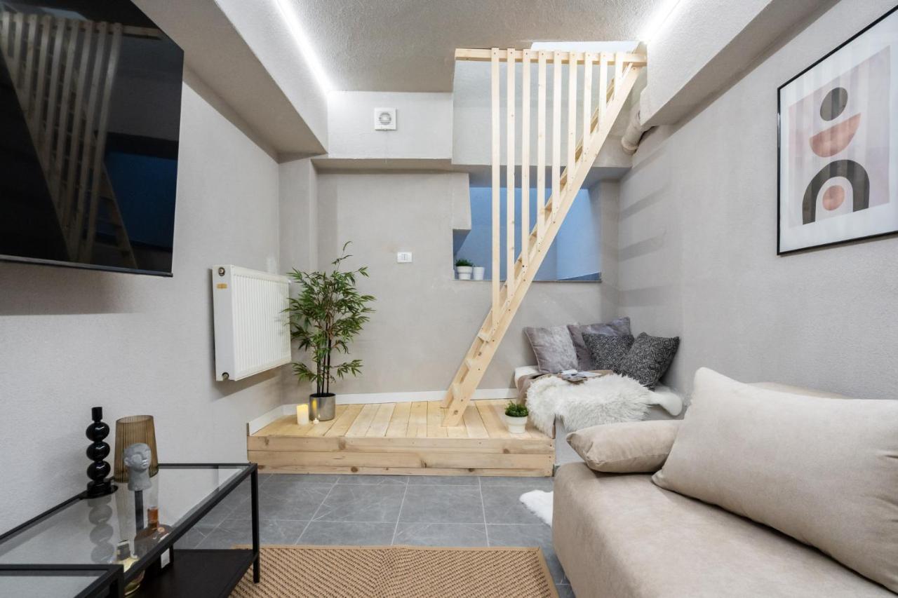 Four Bedroom Apartment, Old Town Bukarest Exteriör bild